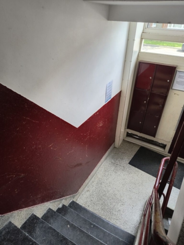 oude wanden en brievenbussen