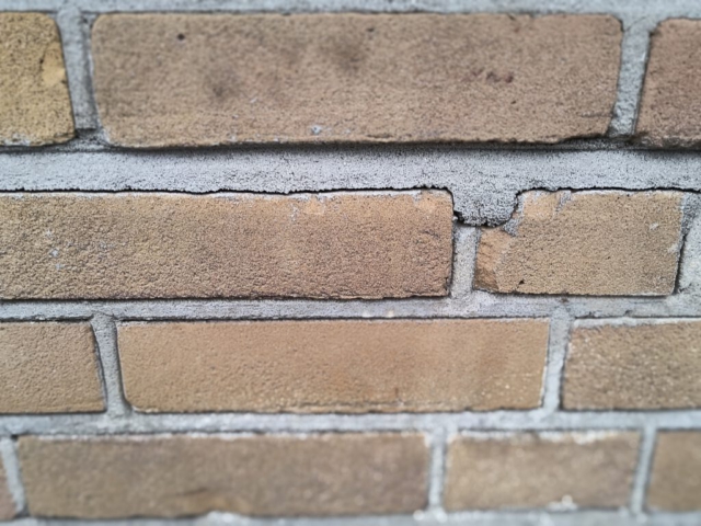 Scheurvorming voegen.